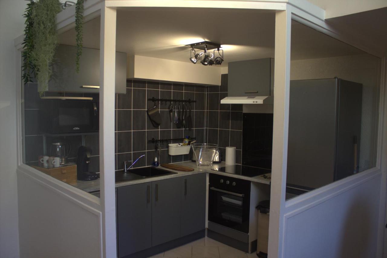 Ferienwohnung A La Tete De Cheval Épernay Exterior foto