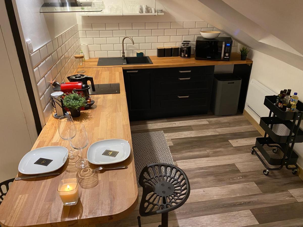 Ferienwohnung A La Tete De Cheval Épernay Exterior foto