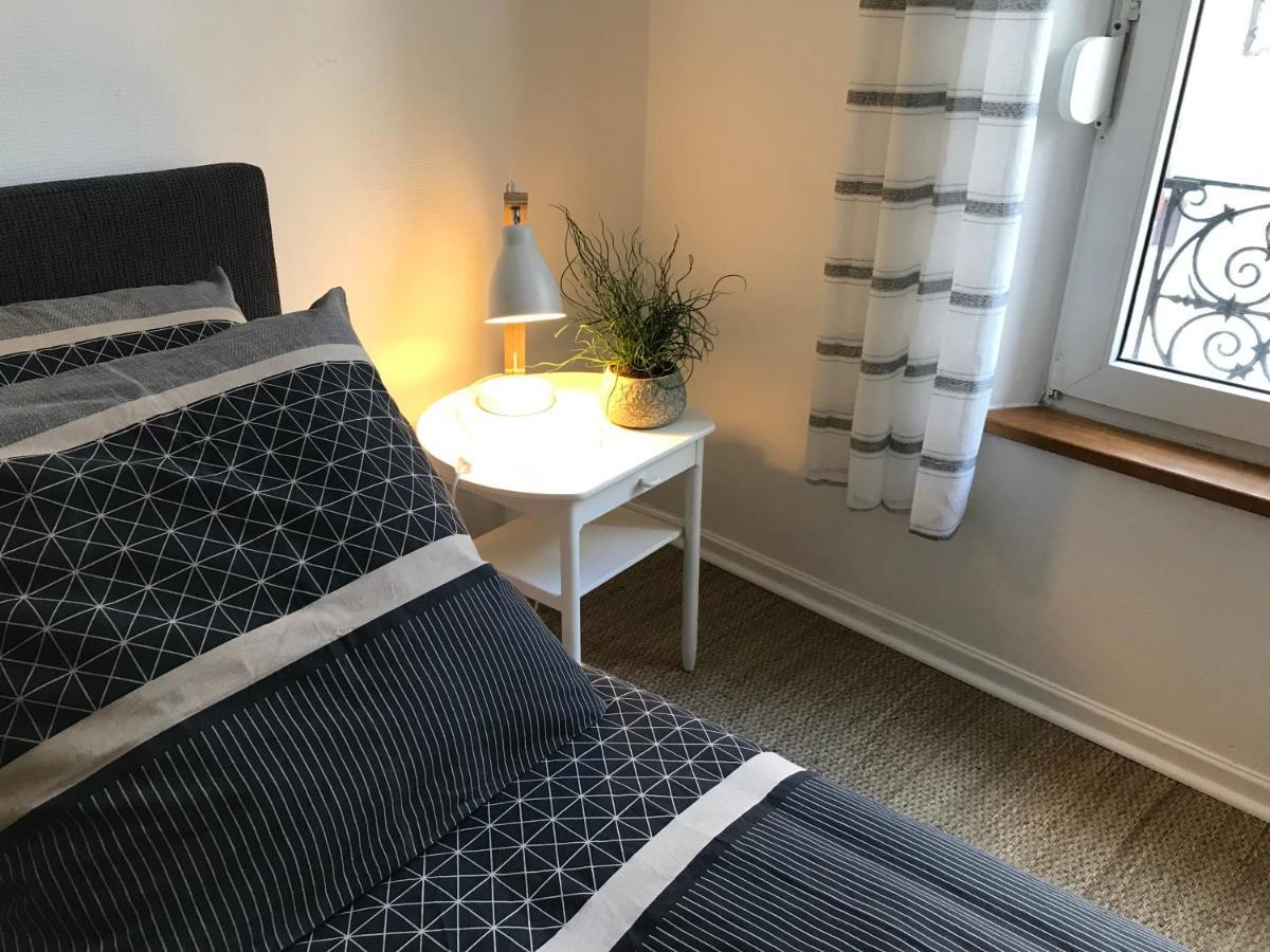Ferienwohnung A La Tete De Cheval Épernay Exterior foto